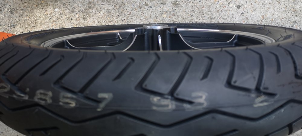 Rear Tyre Not Seated - View From Top 3.jpg