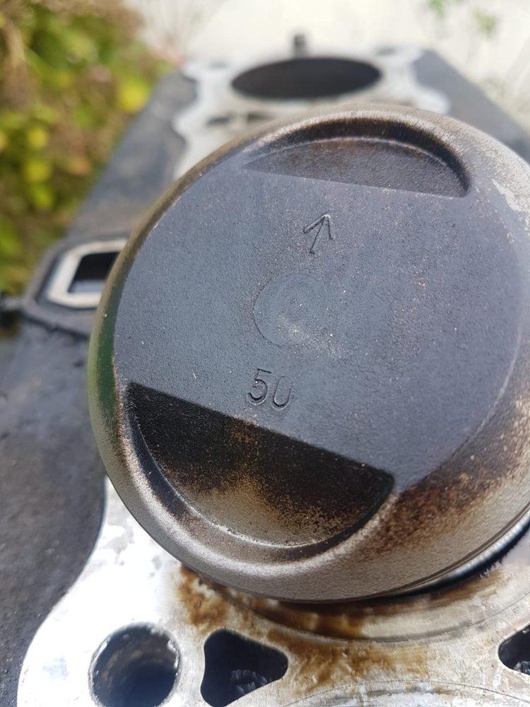 piston1.JPG